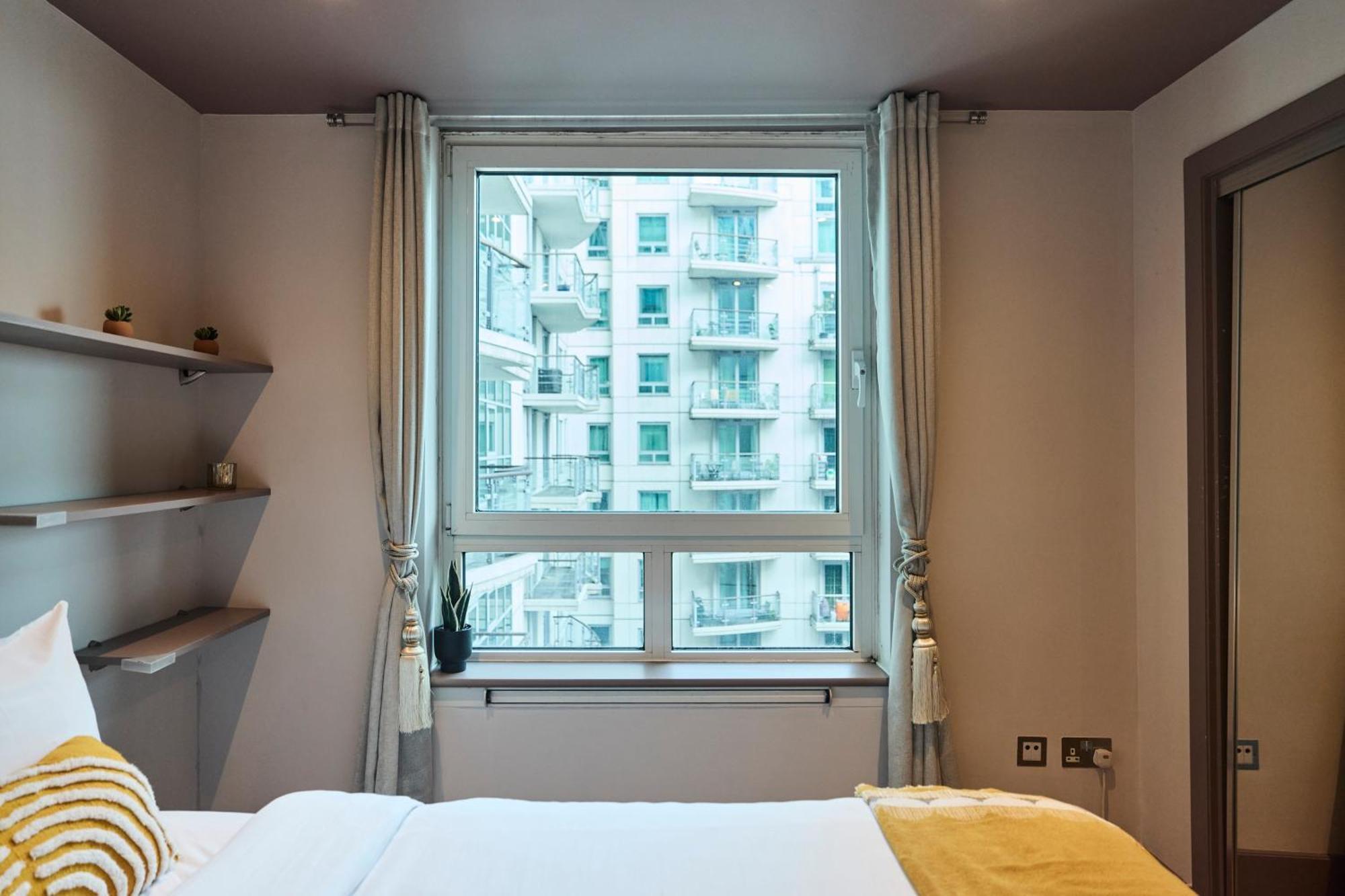 The Vauxhall Hideout - Comfy 2Bdr Flat With Balcony Лондон Екстер'єр фото