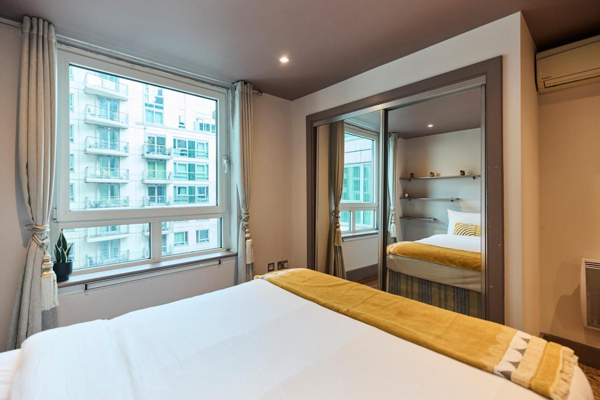 The Vauxhall Hideout - Comfy 2Bdr Flat With Balcony Лондон Екстер'єр фото